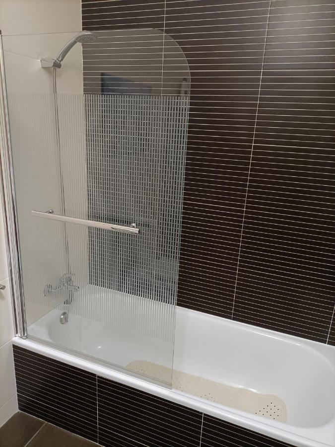 Modern 1Br For 4 - Great For Long Stays, 10 Min To Attractions Vila Nova de Gaia Zewnętrze zdjęcie